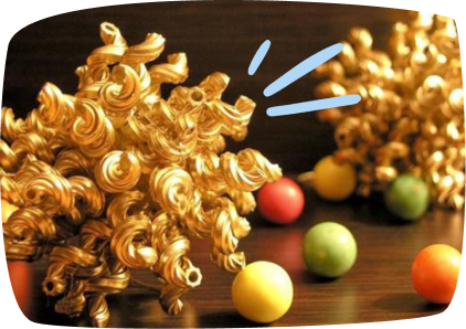 Gouden fusilli-kerstversiering