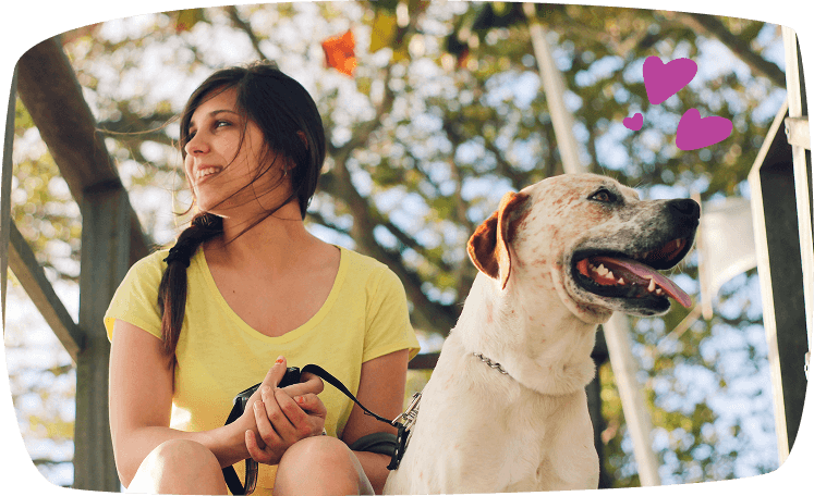 fille avec chien